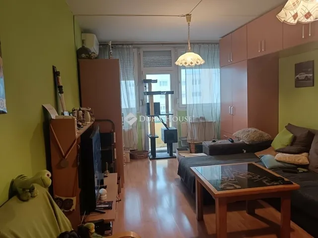 Eladó lakás Cegléd 54 nm