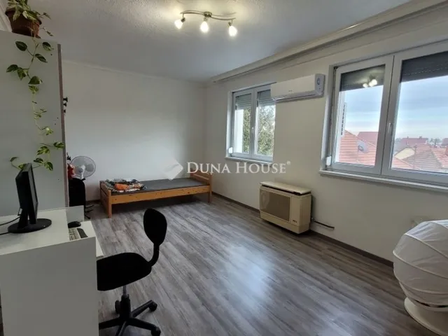 Eladó ház Cegléd 175 nm