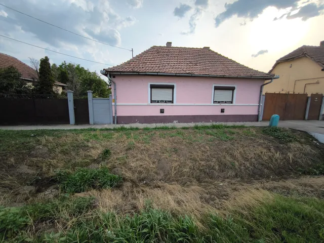 Eladó ház Pocsaj 65 nm