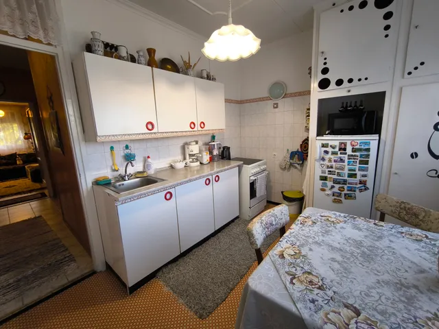Eladó lakás Berettyóújfalu, Bessenyei lakótelep 13. 78 nm