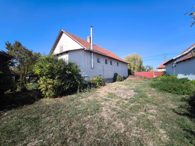 Eladó ház Pocsaj 90 nm