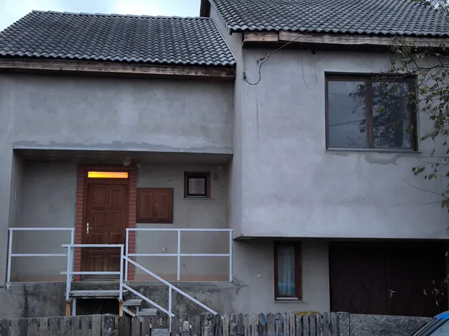 Eladó ház Földes, Béke 140 nm