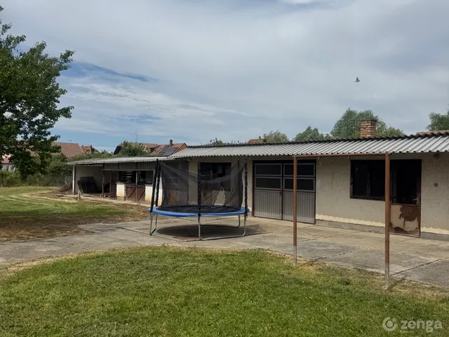 Eladó ház Bátaszék, Perczel utca 31. 144 nm