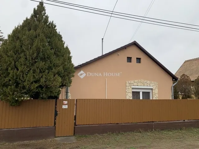 Eladó ház Táborfalva 84 nm