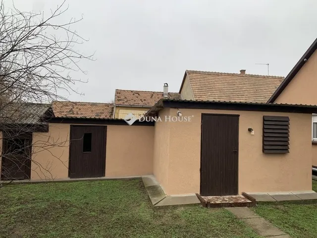 Eladó ház Táborfalva 84 nm