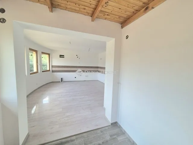 Eladó ház Hernád 150 nm