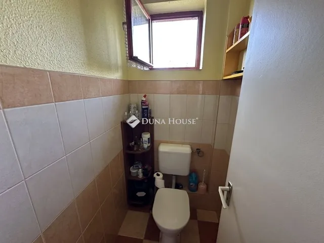 Eladó ház Örkény 185 nm