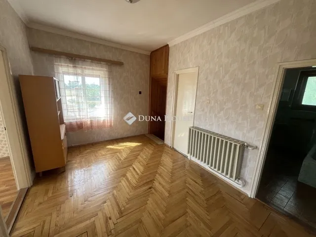 Eladó ház Dánszentmiklós 149 nm