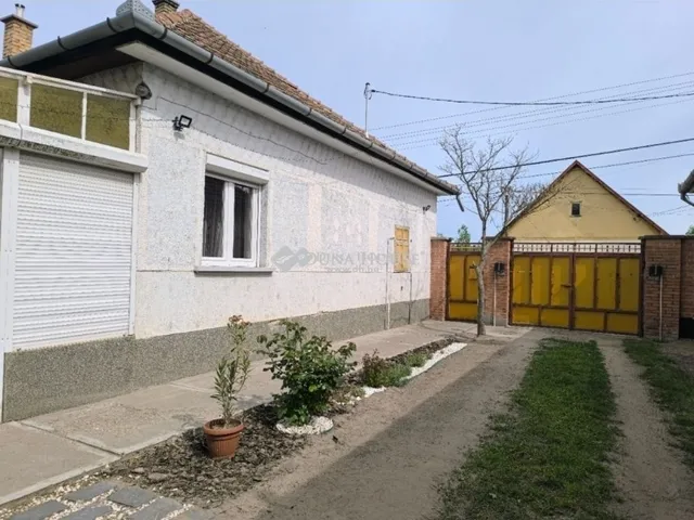 Eladó ház Cegléd 105 nm