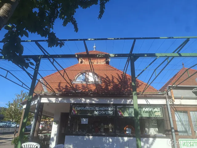 Eladó kereskedelmi és ipari ingatlan Keszthely 60 nm