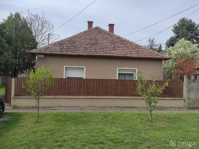 Eladó ház Békéscsaba, Mezőmegyer 80 nm