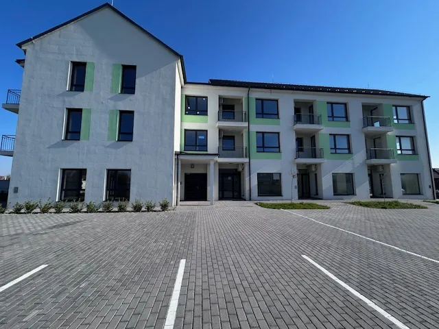 Eladó kereskedelmi és ipari ingatlan Gyömrő, Liget lakópark 100 nm
