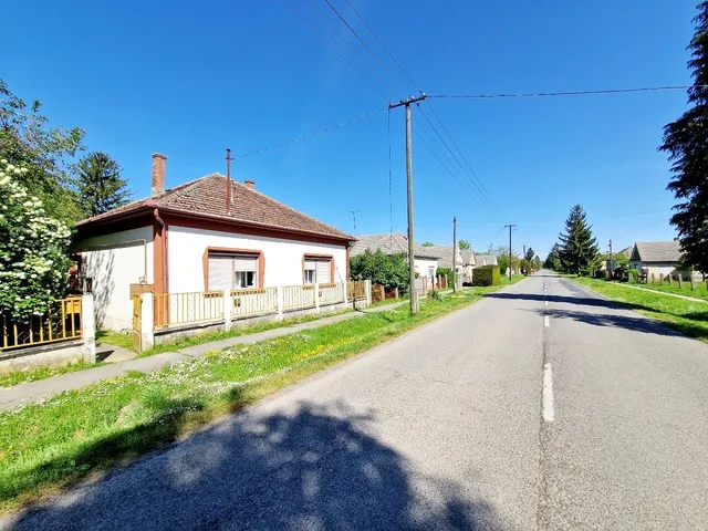 Eladó ház Bolhó 112 nm