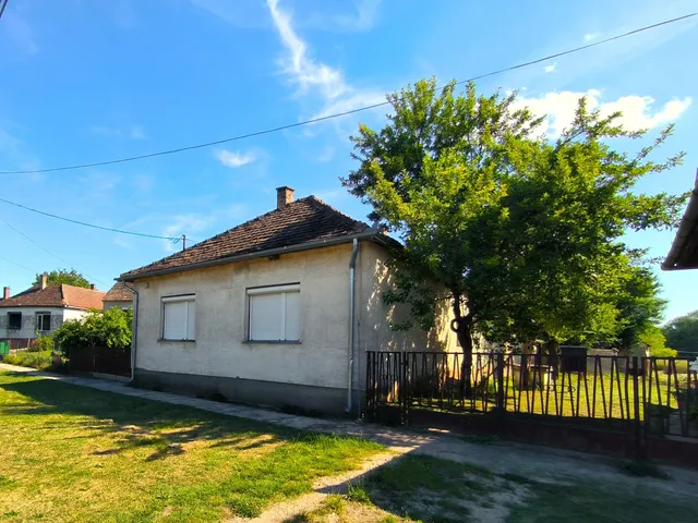 Eladó ház Lábod 107 nm