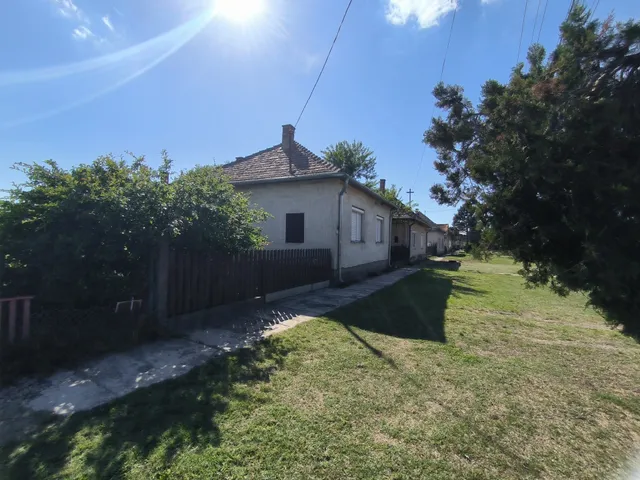 Eladó ház Lábod 107 nm