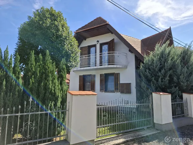 Eladó ház Balatonmáriafürdő 150 nm