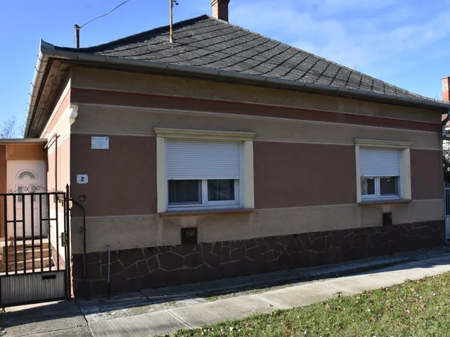 Eladó ház Törökszentmiklós 72 nm