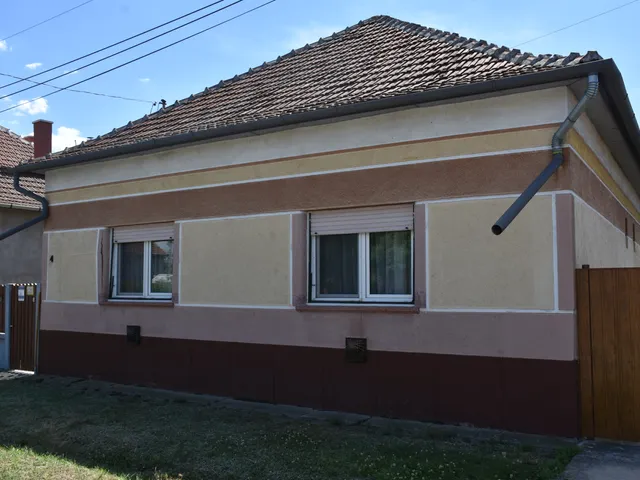 Eladó ház Törökszentmiklós 74 nm