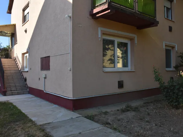 Eladó lakás Törökszentmiklós 65 nm