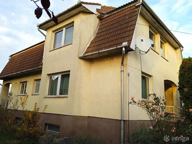 Eladó ház Debrecen, Felsőjózsa 200 nm