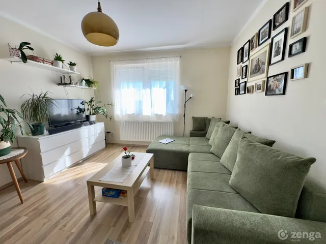 Eladó lakás Győr, Révfalu 71 nm