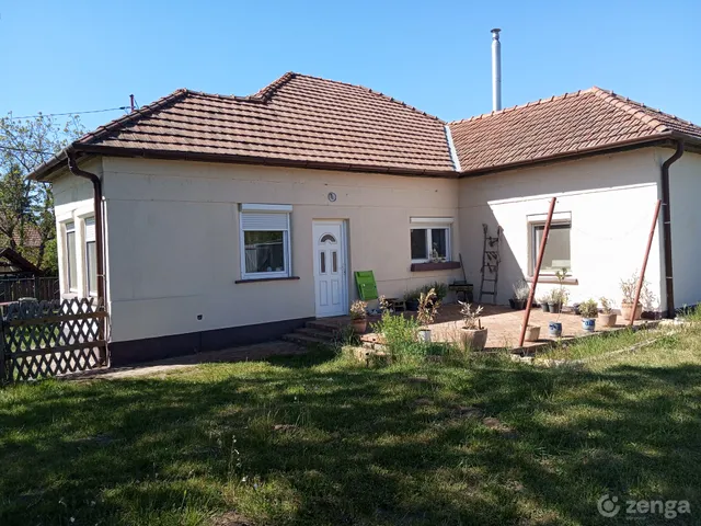 Eladó ház Szolnok, Szandaszőlős 100 nm