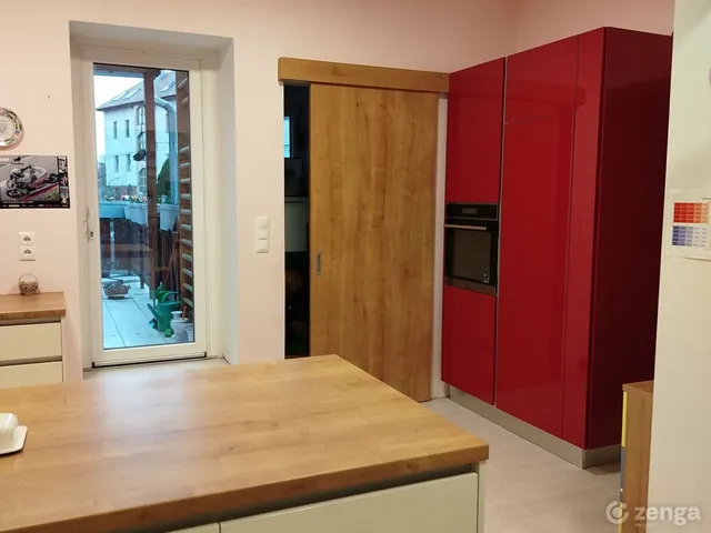 Eladó ház Sopron, Belváros külső, 9400 150 nm