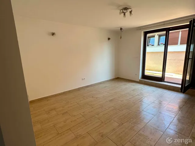 Eladó lakás Mosonmagyaróvár, Városközpont 48 nm