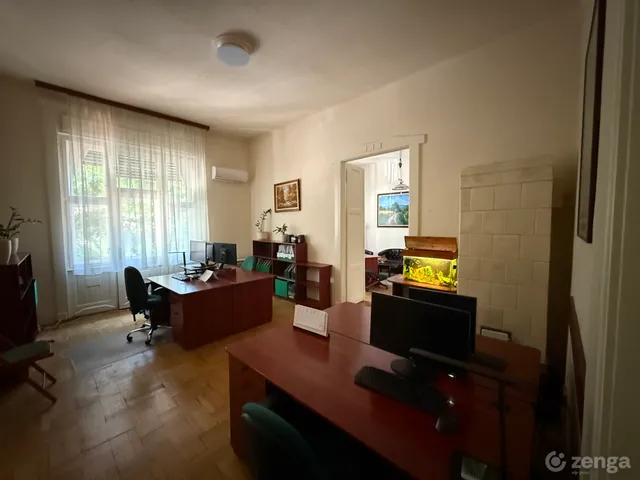 Eladó lakás Székesfehérvár, Belváros 172 nm