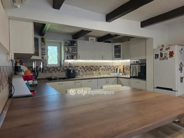 Eladó ház Nagykáta 142 nm