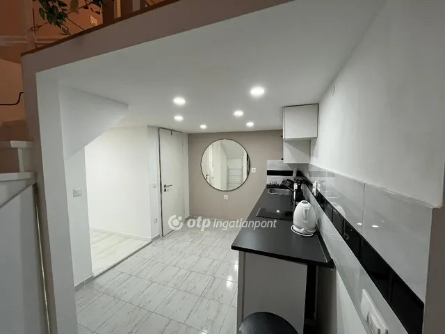 Eladó lakás Budapest VI. kerület 22 nm