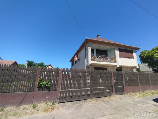 Eladó ház Nyírábrány 220 nm