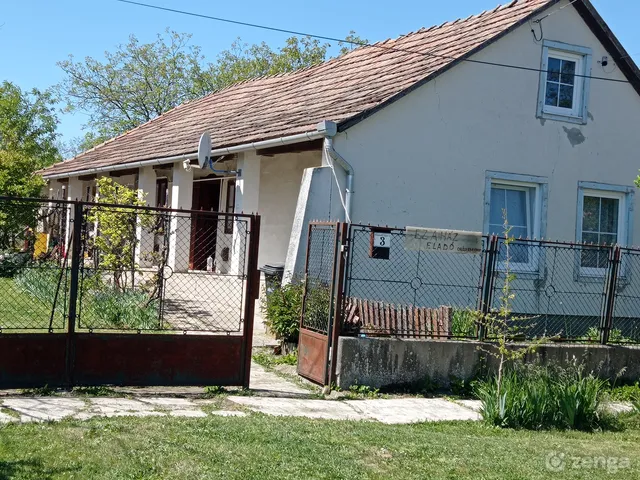 Eladó ház Kompolt, Kossuth Lajos utca 3  75 nm