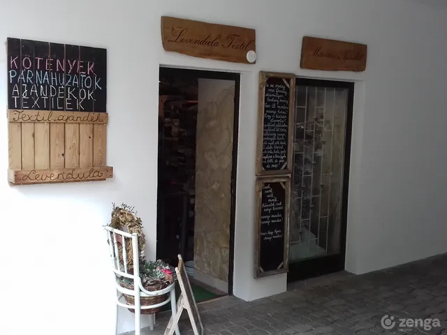 Eladó kereskedelmi és ipari ingatlan Szekszárd 41 nm
