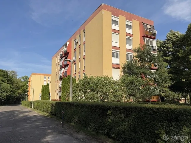 Eladó lakás Pécs, Kertváros 39 nm