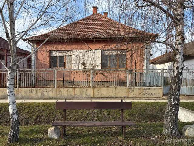 Eladó ház Biharkeresztes 81 nm