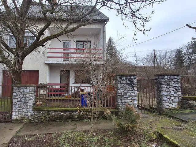 Eladó ház Sajószentpéter 170 nm