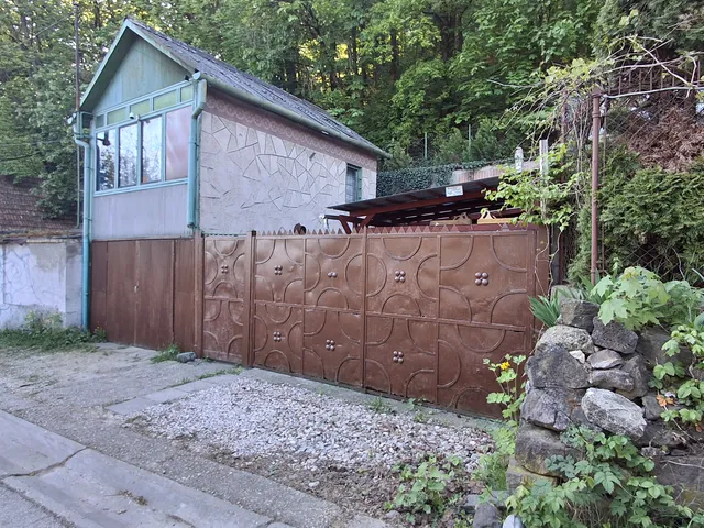 Eladó mezőgazdasági ingatlan Miskolc, Avasalja 80 nm