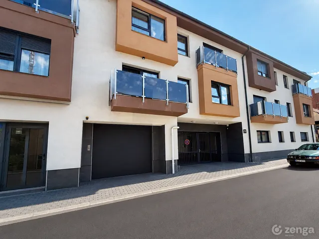 Eladó lakás Kecskemét, Belváros 75 nm