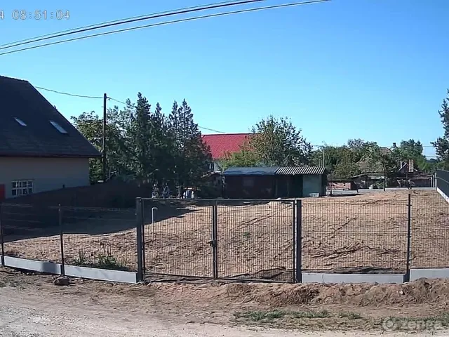 Eladó telek Csörög, Vörösmarty utca 78 724 nm