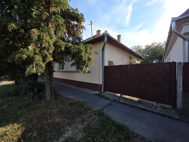 Eladó ház Balmazújváros, Belváros 84 nm