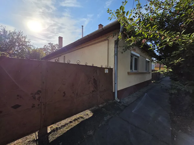 Eladó ház Balmazújváros, Belváros 84 nm