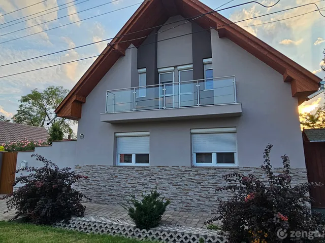 Eladó ház Kiskunfélegyháza 180 nm