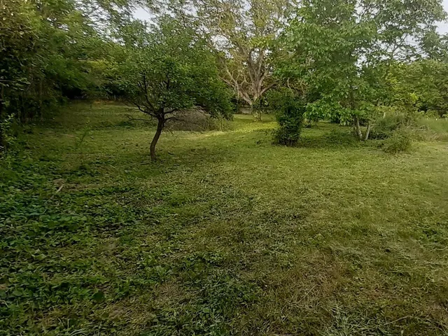 Eladó telek Esztergom 2066 nm
