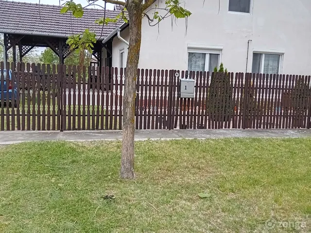Eladó ház Bordány 209 nm