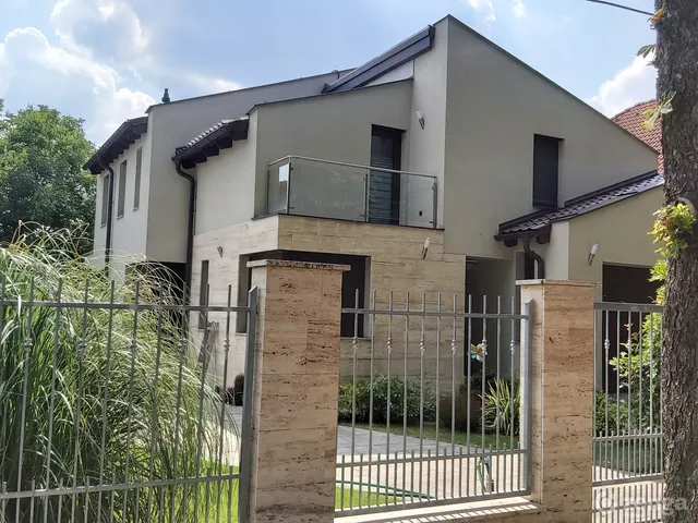 Eladó ház Budapest XVI. kerület, Sashalom 265 nm