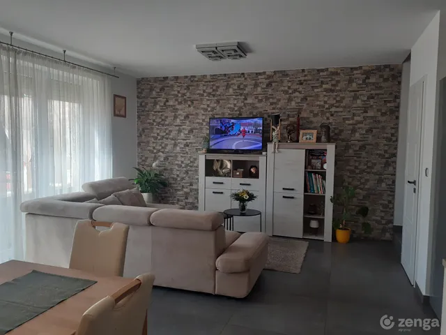 Eladó ház Győr, Szabadhegy, Verebes József utca 80 nm