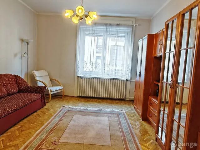 Kiadó ház Sopron, Belváros külső 82 nm