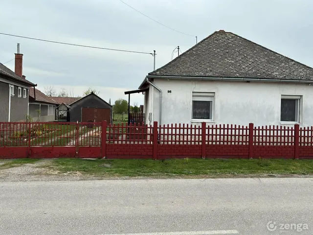 Eladó ház Mezőtárkány 78 nm