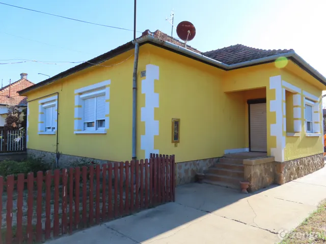 Eladó ház Ballószög 94 nm